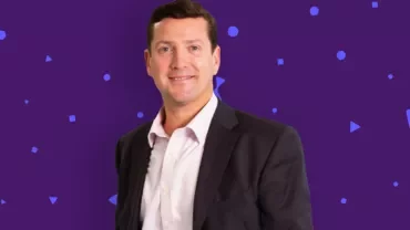 Olly Harris photo in a purple backgorund