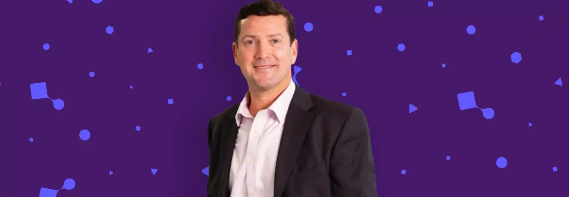 Olly Harris photo in a purple backgorund